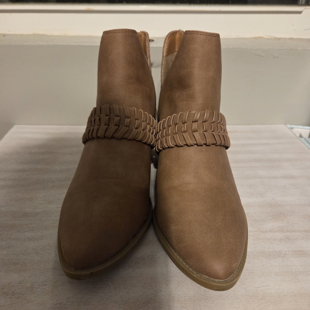 Dolce Vita Women's Orson Ankle Bohemian Boho Booties Boots Size 7.5 - Picture 2 of 8
